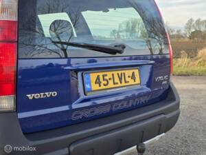 Bild 5/33 von Volvo V 70 2.4 (2002)