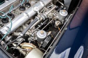Image 56/64 of Aston Martin DB 4 (1962)
