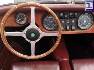 Image 21/39 of Morgan 4&#x2F;4 1600 (1976)