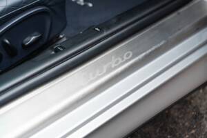 Bild 38/46 von Porsche 911 Turbo (2003)