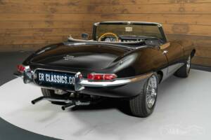 Bild 2/6 von Jaguar E-Type 4.2 (1967)