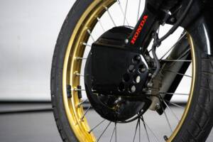 Image 13/38 de Honda NX 650 Dominator (1988)