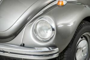 Image 21/50 of Volkswagen Beetle 1303 LS (1971)