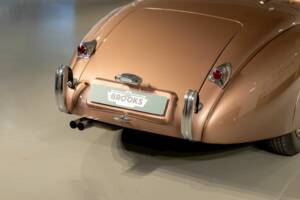 Image 17/50 of Jaguar XK 120 OTS (1952)