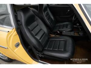 Image 33/50 of Volvo 1800 ES (1972)