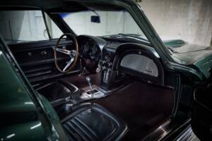 Image 70/78 of Chevrolet Corvette Stingray 427 (1967)