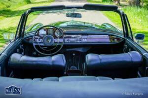 Image 38/52 of Mercedes-Benz 220 SE b (1963)