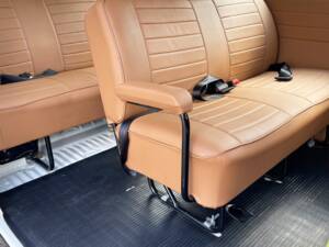 Image 26/73 of Volkswagen T2b Kombi (1978)