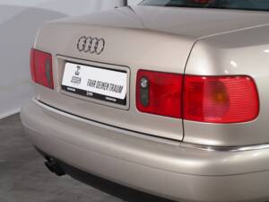 Bild 32/55 von Audi A8 3.7 quattro (2000)