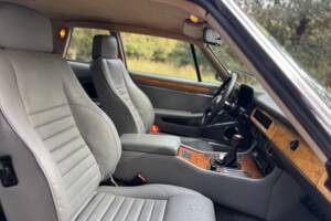 Image 37/47 of Jaguar XJ-S 3.6 (1988)