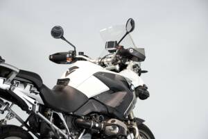 Image 46/50 of BMW DUMMY (2010)