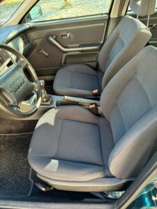 Imagen 13/16 de Audi 80 - 2.0 E (1994)