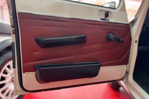 Image 17/19 of Renault R 6 GTL (1980)