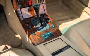 Image 35/44 de Mercedes-Benz 500 SL (1990)