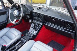 Immagine 17/50 di Alfa Romeo 2.0 Spider QV (1987)