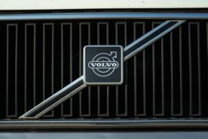 Immagine 25/43 di Volvo 240 GLE Injection (1989)