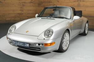 Image 3/19 of Porsche 911 Carrera (1997)