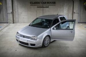 Bild 4/100 von Volkswagen Golf IV 3.2 R32 (2002)