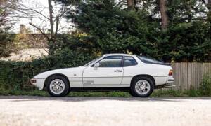 Image 2/50 de Porsche 924 S (1986)