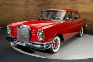 Bild 4/19 von Mercedes-Benz 230 S (1965)