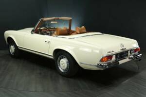 Bild 4/30 von Mercedes-Benz 280 SL (1971)
