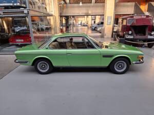 Image 3/43 of BMW 2,5 CS (1975)