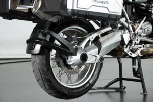 Imagen 38/50 de BMW DUMMY (2006)
