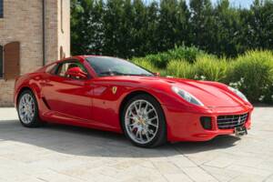 Imagen 2/50 de Ferrari 599 GTB Fiorano (2007)