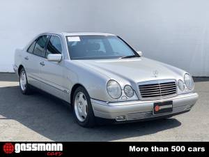 Imagen 3/15 de Mercedes-Benz E 320 (1998)