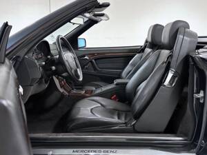 Bild 22/32 von Mercedes-Benz SL 500 (1997)