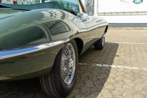 Bild 9/33 von Jaguar E-Type 4.2 (1967)