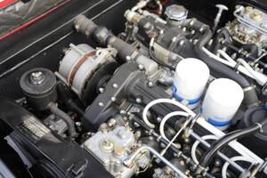 Image 29/50 de Ferrari 365 GT4 2+2 (1974)