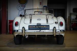 Image 6/17 of MG MGA Twin Cam (1958)