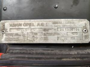 Image 70/71 of Opel GT 1900 (1970)