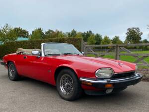 Image 3/30 of Jaguar XJS 5.3 V12 (1992)