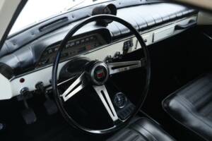 Image 36/50 of Volvo P 123 GT (1969)