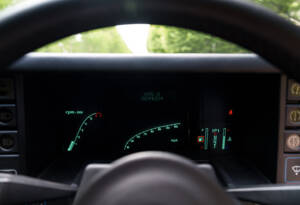 Bild 16/28 von Aston Martin Lagonda (1990)