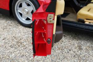 Afbeelding 36/50 van Ferrari Testarossa (1987)