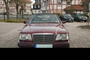 Bild 2/12 von Mercedes-Benz 300 CE-24 (1992)