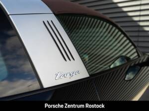 Obraz 31/32 pojazdu Porsche 911 Carrera 4S (1900)