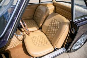 Image 24/31 of Triumph Italia 2000 (1960)