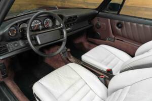 Bild 12/19 von Porsche 911 Carrera 4 (1990)