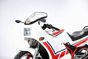 Image 38/50 of Yamaha RD 350 LC (1990)