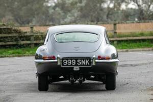 Image 7/39 de Jaguar Type E 4.2 (1966)