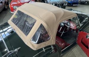 Image 27/34 of Triumph TR 2 (1955)