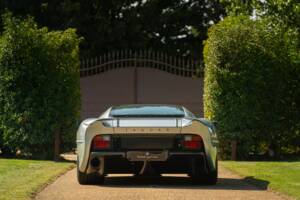 Image 13/50 of Jaguar XJ 220 (1993)