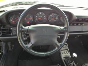 Image 19/20 de Porsche 911 Carrera 4 (1995)