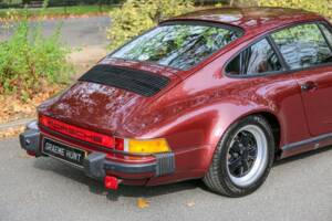Image 46/50 de Porsche 911 SC 3.0 (1982)