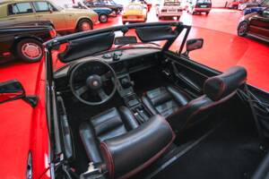 Image 15/24 of Alfa Romeo 2.0 Spider (1987)