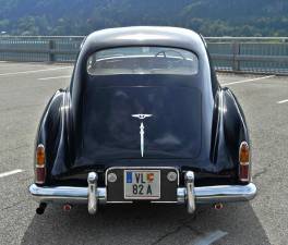 Image 9/50 of Bentley S 1 Continental (1956)